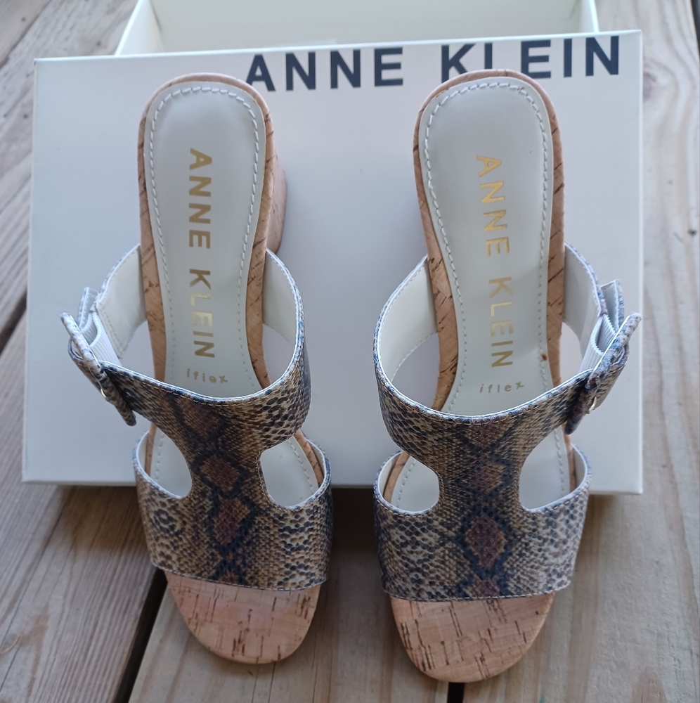 Women's Anne Klein Sandals 8M Snake Pattern and Color NIB FREE SHIPPING
